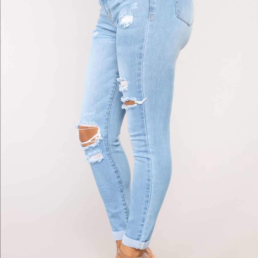 Fashion Nova Johanna Distressed Jeans,